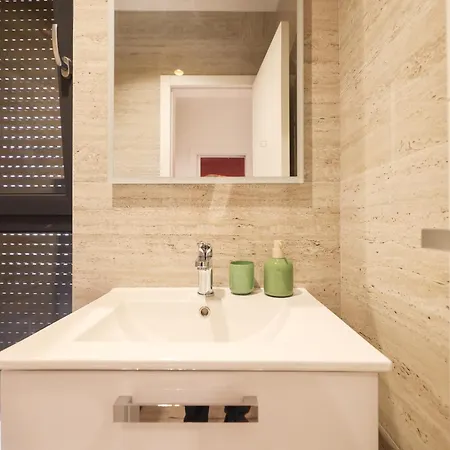 Bella Luxury 아파트